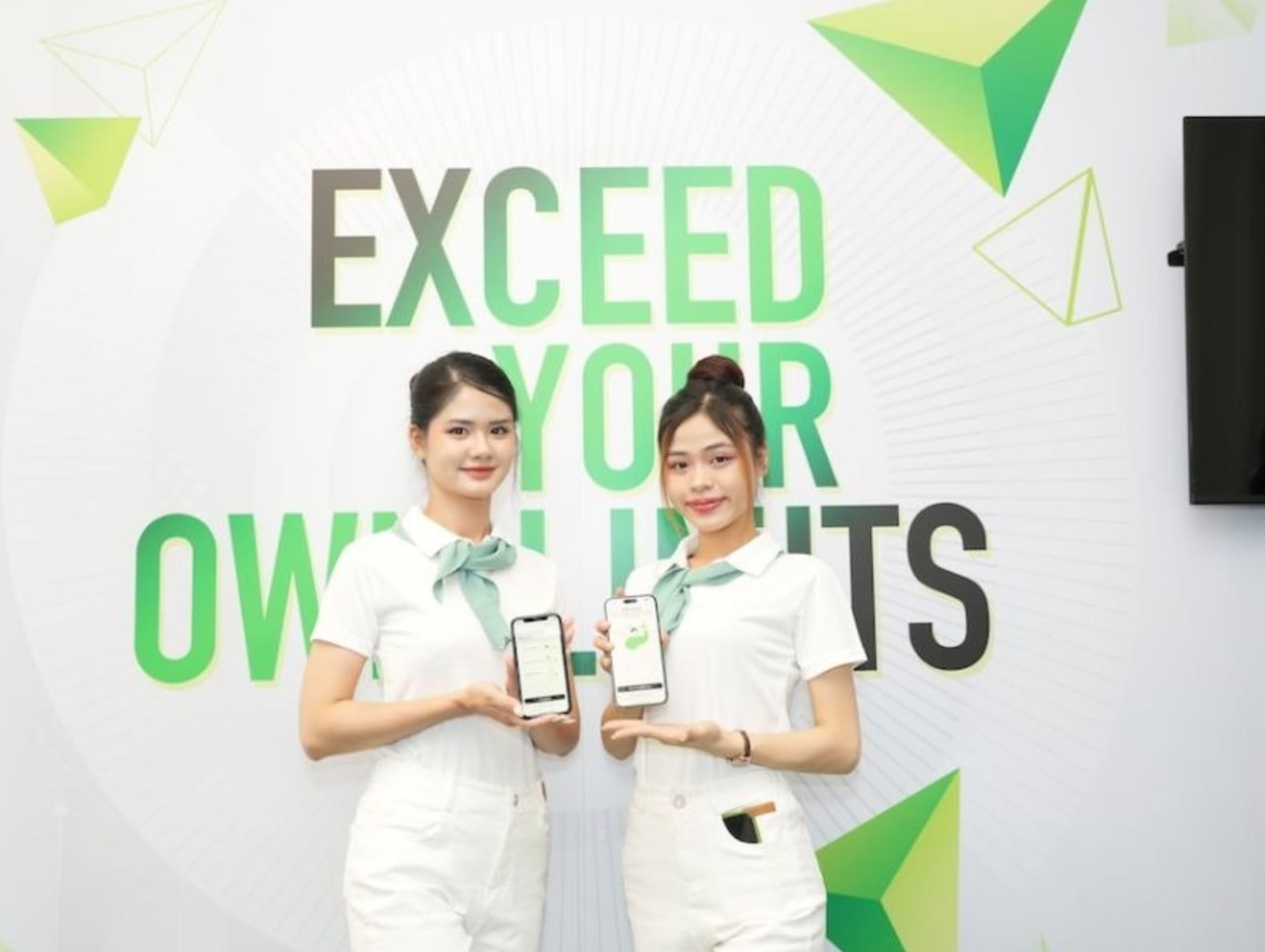 Giới thiệu về ngân hàng Cathay United Bank – thành lập năm 1975, thành viên Cathay Financial Holdings, có mặt tại Việt Nam và nhiều quốc gia châu Á.